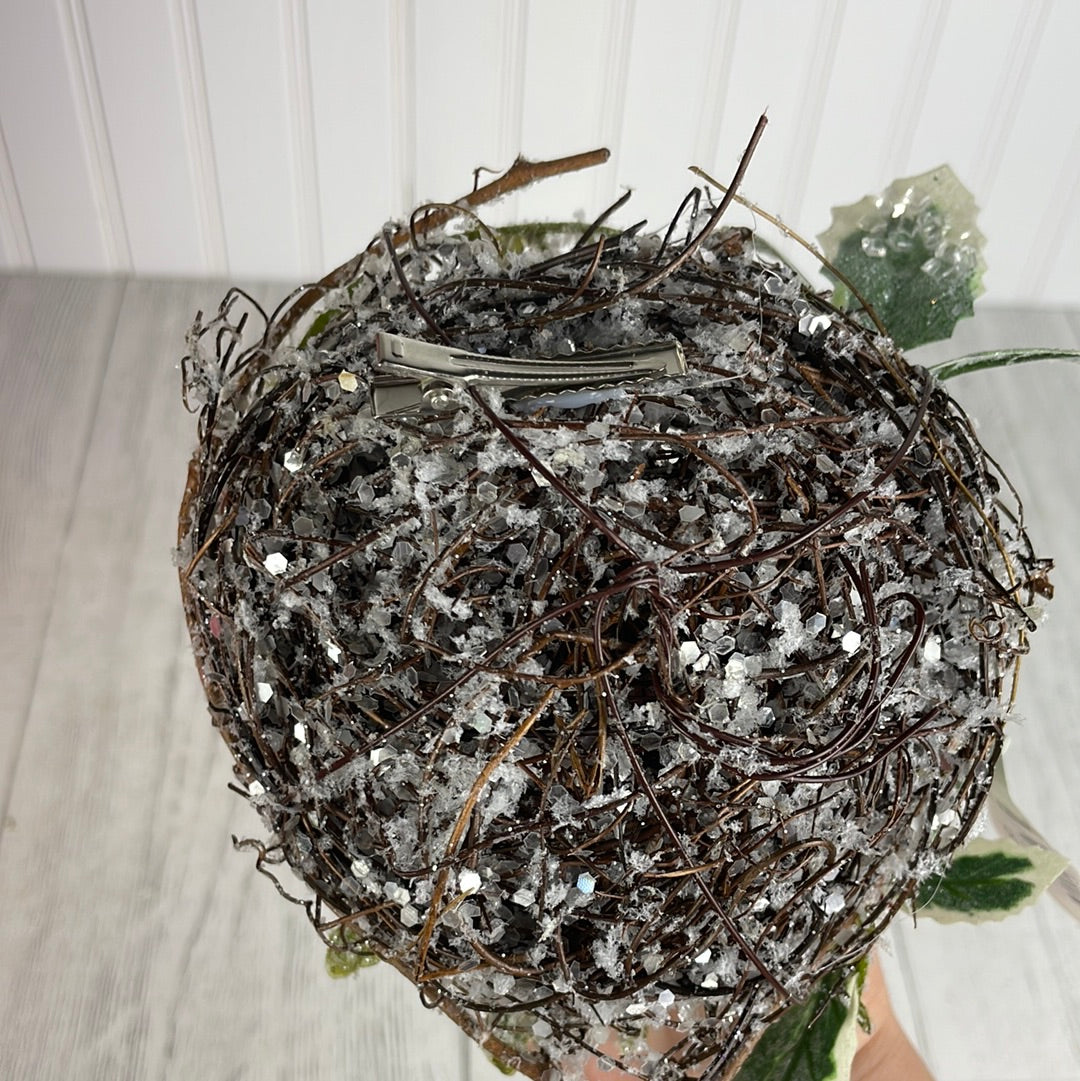 5" Frosted Twig Nest w/ Holly Sprig Clip