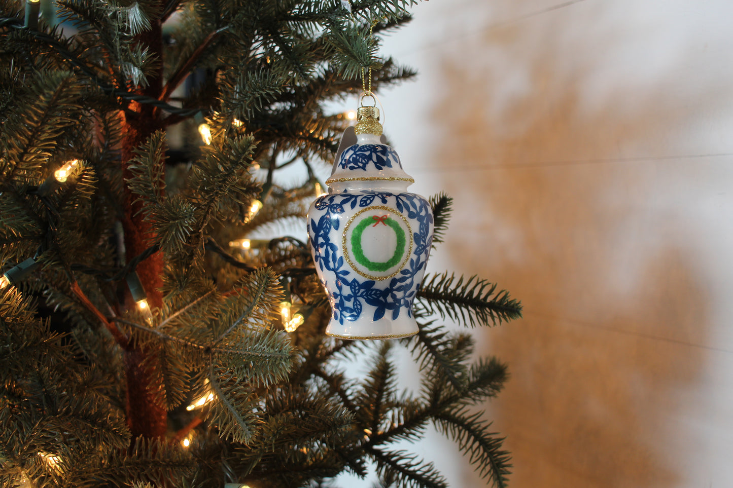 Ginger jar wreath ornament